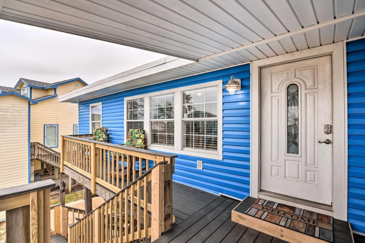 Surfside Beach Gem With Deck - 1 Block To Shore! Freeport Luaran gambar